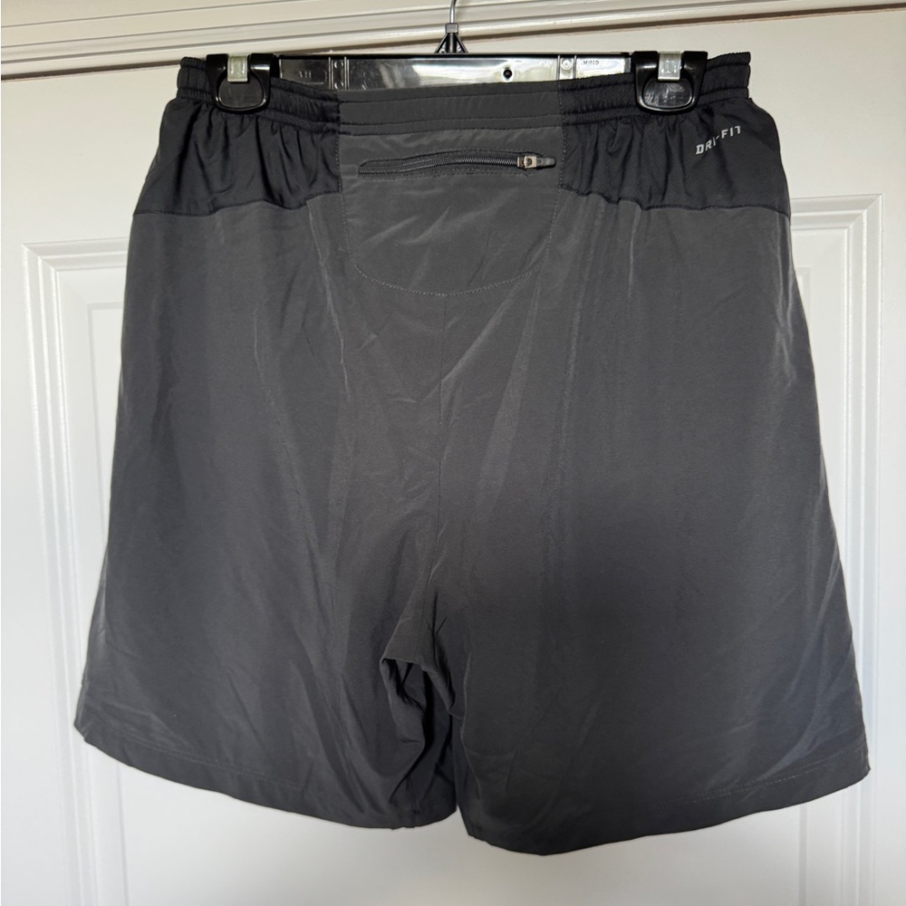 Nike Men's Dri-FIT Challenger 7" Brief-Lined Versatile Shorts Size M - Picture 2 of 5